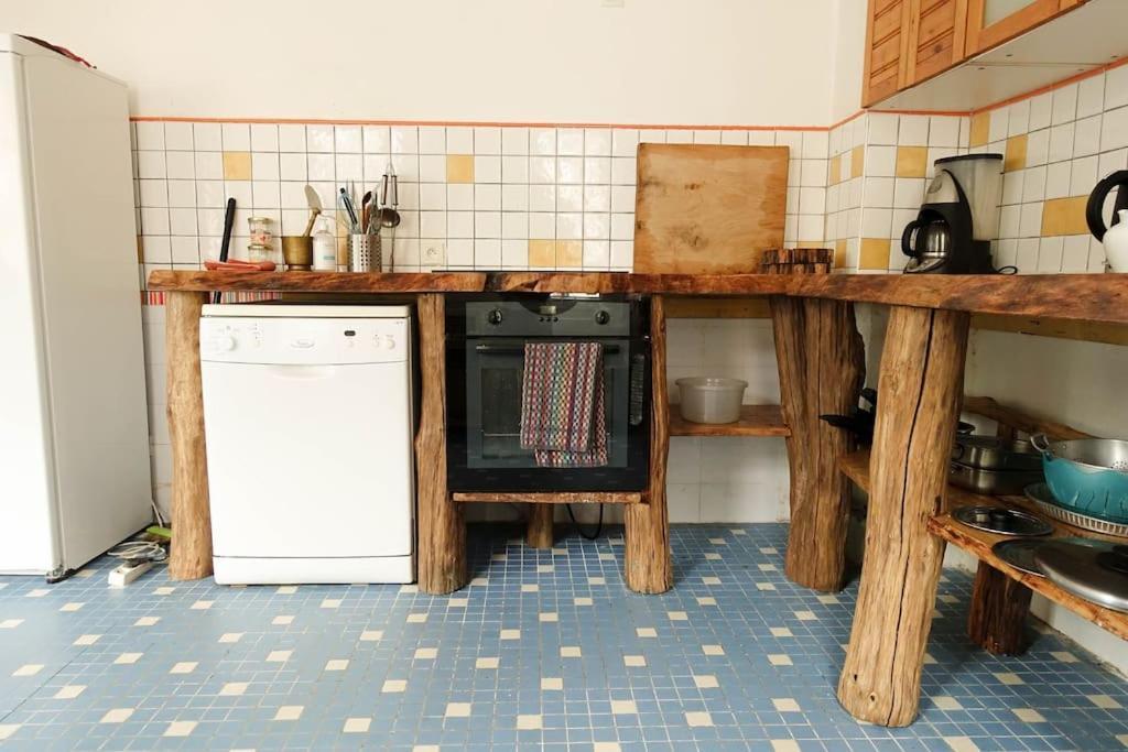 Saint-Aubin-de-Bonneval Gite Au Coeur D'Une Residence D'Artiste מראה חיצוני תמונה