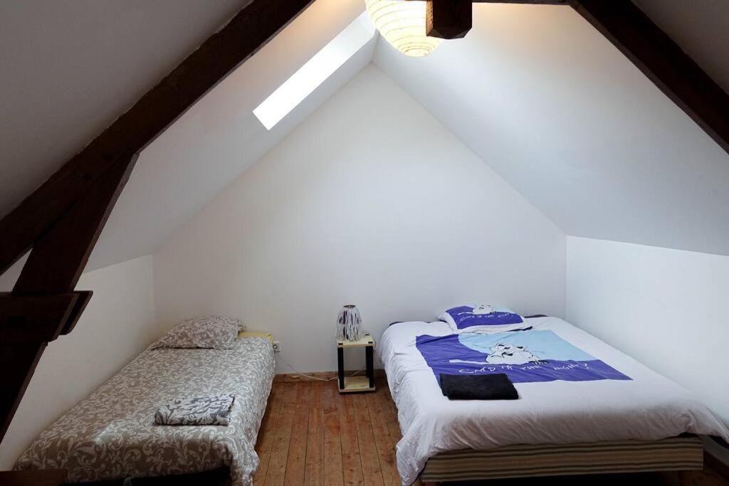 Saint-Aubin-de-Bonneval Gite Au Coeur D'Une Residence D'Artiste מראה חיצוני תמונה