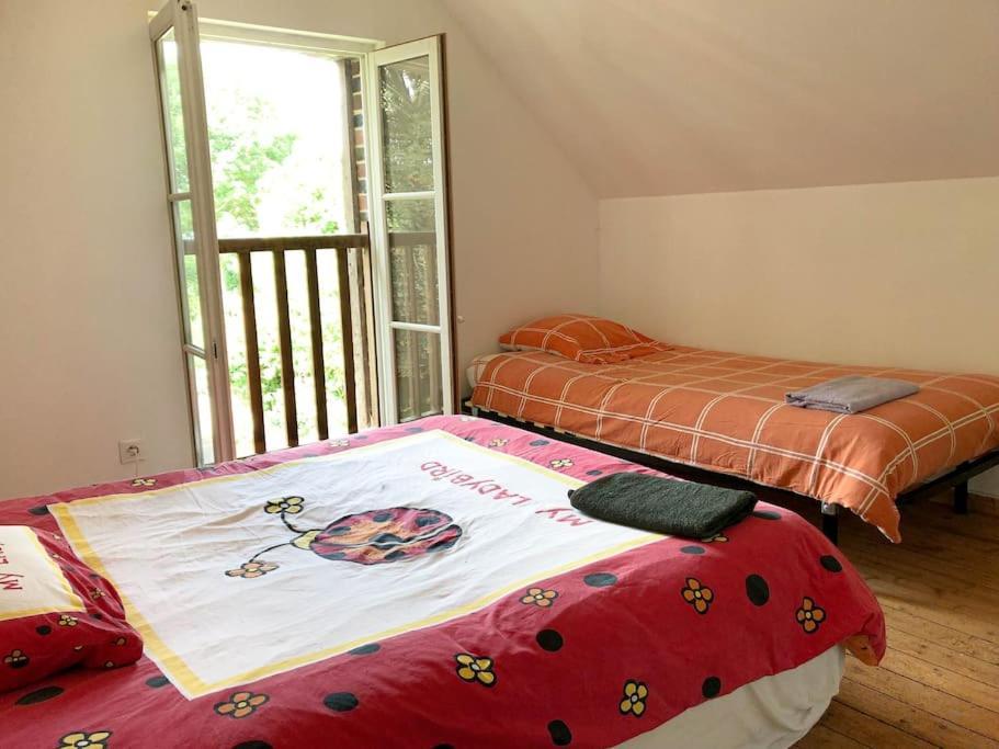 Saint-Aubin-de-Bonneval Gite Au Coeur D'Une Residence D'Artiste מראה חיצוני תמונה