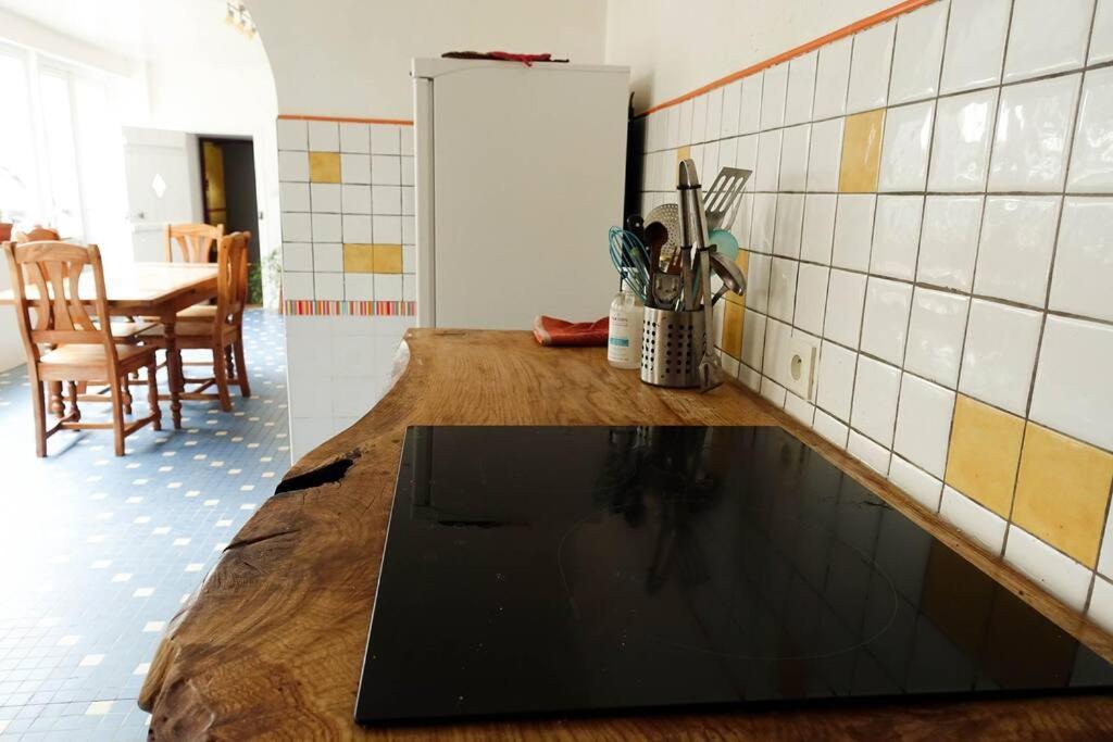 Saint-Aubin-de-Bonneval Gite Au Coeur D'Une Residence D'Artiste מראה חיצוני תמונה