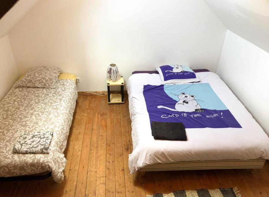 Saint-Aubin-de-Bonneval Gite Au Coeur D'Une Residence D'Artiste מראה חיצוני תמונה